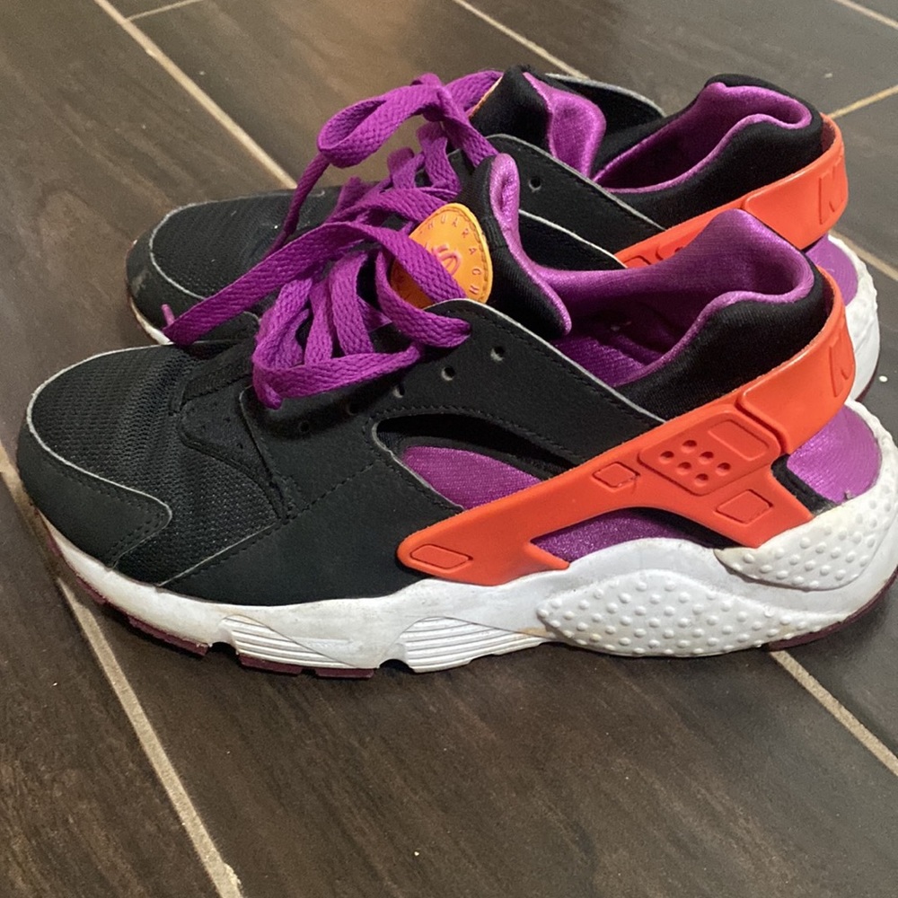 Women’s Nike Huaraches